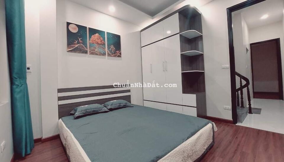 Bán nhà riêng Phố Triều Khúc - Thanh Xuân 35m2,5 tầng,Mt 3.9m -Giá 3.68 tỷ.