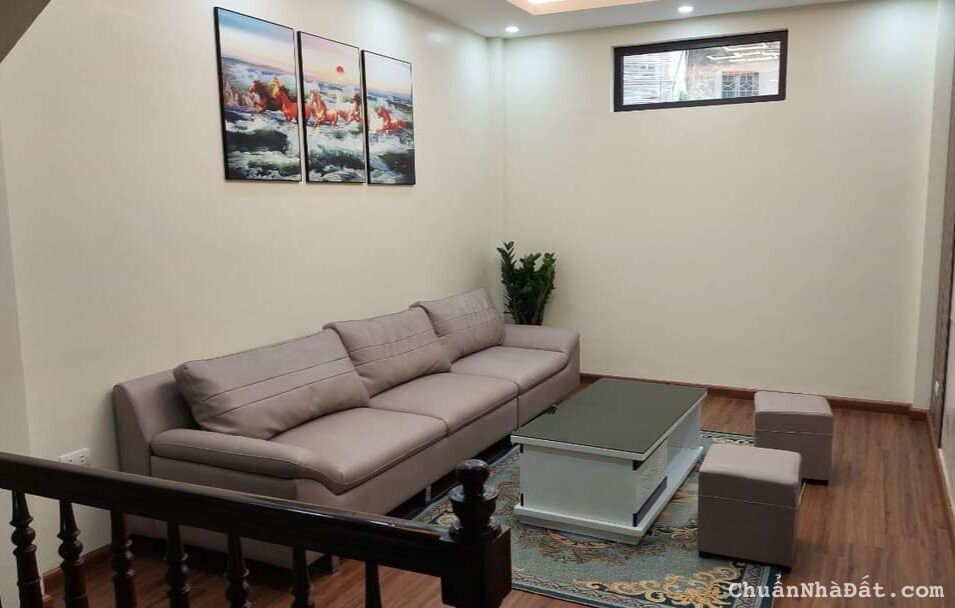 Bán nhà riêng Phố Triều Khúc - Thanh Xuân 35m2,5 tầng,Mt 3.9m -Giá 3.68 tỷ.