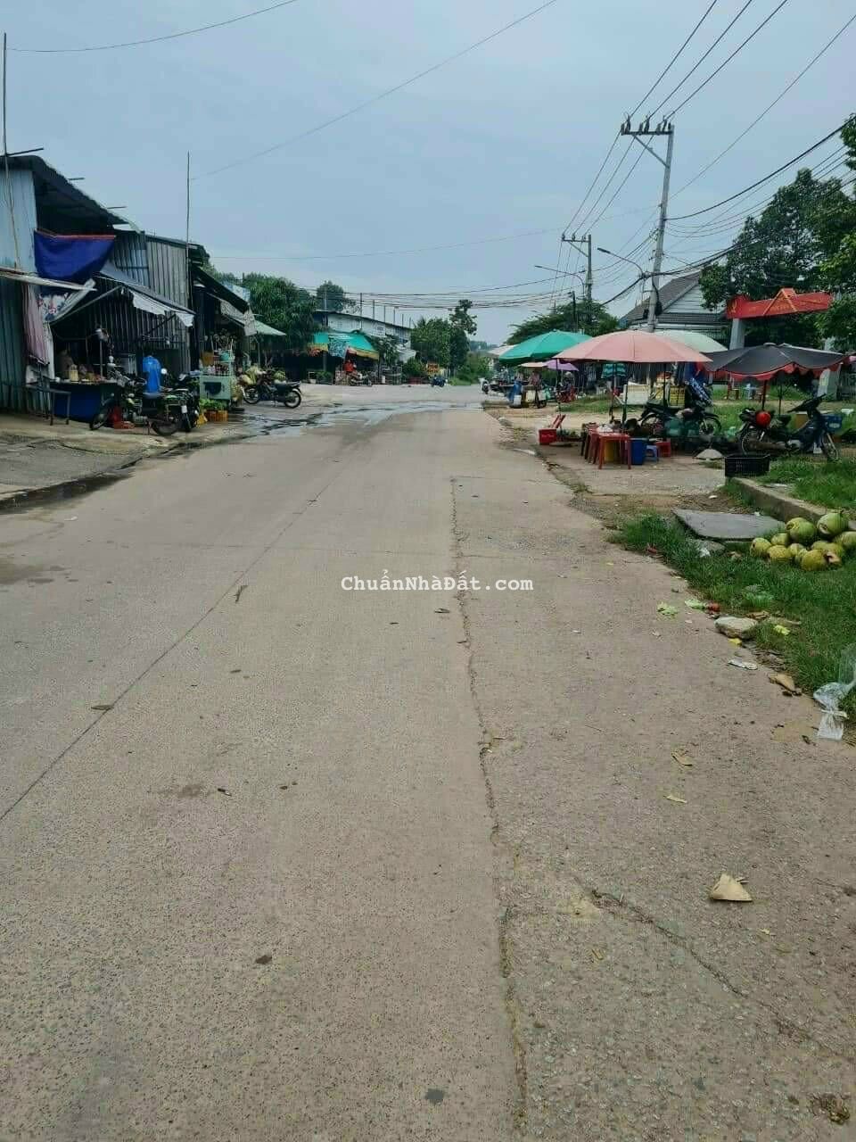 10*30m ĐẤT VƯờN Nguyễn Văn Bứa Hóc Môn 2.2 tỷ SHR