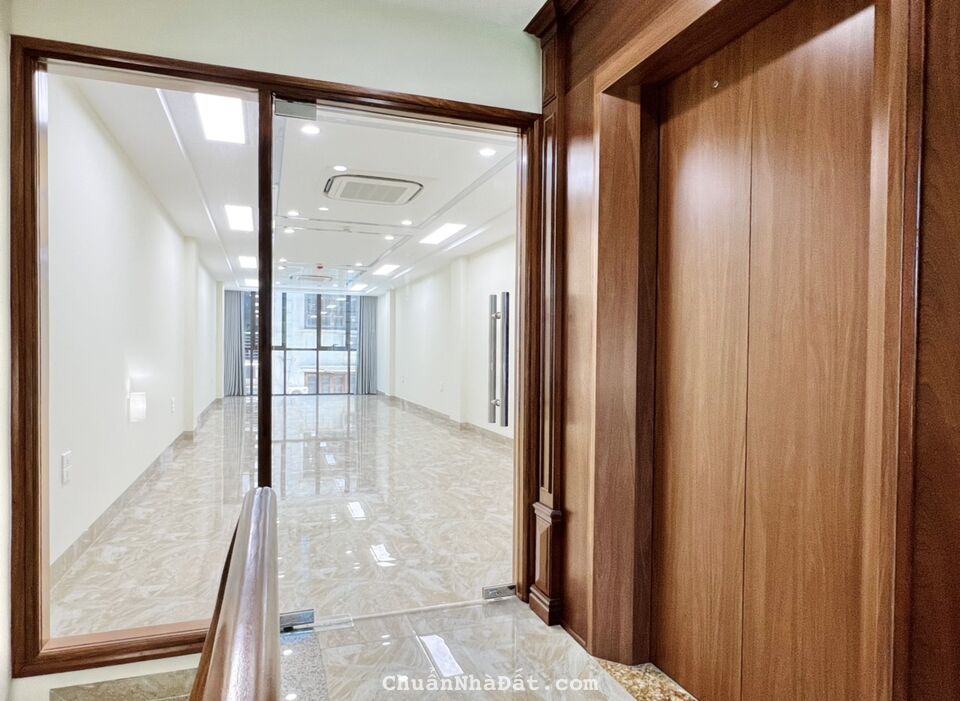 Cho thuê sàn văn phòng 60m² đường Nguyễn Chánh- Cầu Giấy.