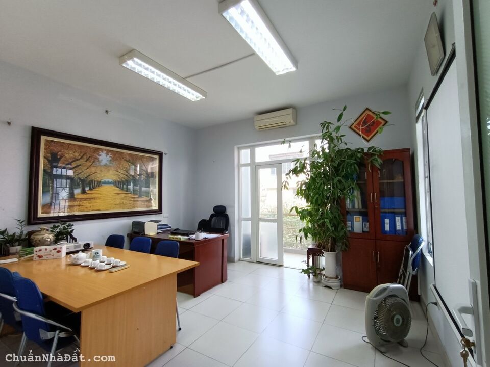 Biệt thự đẹp kinh doanh đỉnh Sài Đồng Long Biên DT 140m2 chỉ 24.5 tỷ 