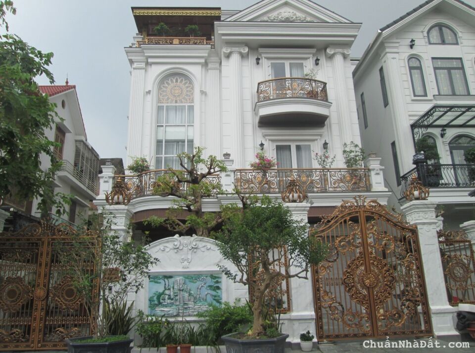 Tôi bán biệt thự An Phú Shop Villa cạnh siêu thị AEON Mall 180m2 chỉ 27.9 tỷ. LH 0989.62.6116 Tôi bán biệt thự An Phú Shop Villa cạnh siêu thị AEON Mall 180m2 chỉ 27.9 tỷ. LH 0989.62.6116