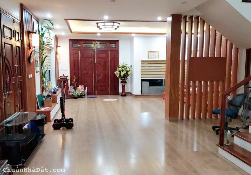 Biệt thự An Vượng Villa gần siêu thị AEON Mall 180m2x4T chỉ 23.9 tỷ. LH 0989.62.6116