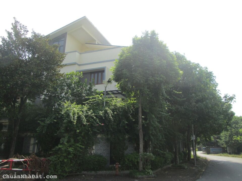 Biệt thự Hoa Phượng BT1 BT13 lô Góc cạnh Vinhomes Thăng Long 310m2x4T chỉ 25.26 tỷ. 0989.62.6116