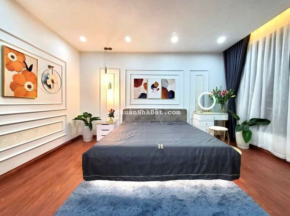 Tôi bán nhà liền kề khu đấu giá Ngô Thì Nhậm gần chợ 50m2x5T chỉ 7.89 tỷ. LH 0989.62.6116