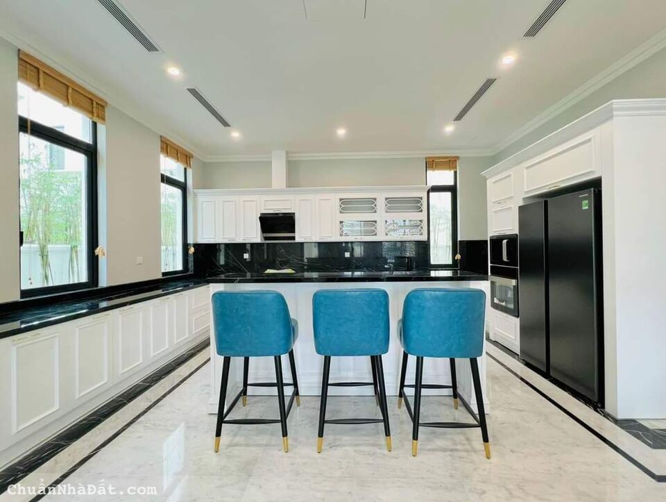 Biệt thự view hồ KĐT Vĩnh Hoàng cạnh Louis City Hoàng Mai 222m2 chỉ 44.88 tỷ. LH 0989.62.6116 Biệt thự view hồ KĐT Vĩnh Hoàng cạnh Louis City Hoàng Mai 222m2 chỉ 44.88 tỷ. LH 0989.62.6116