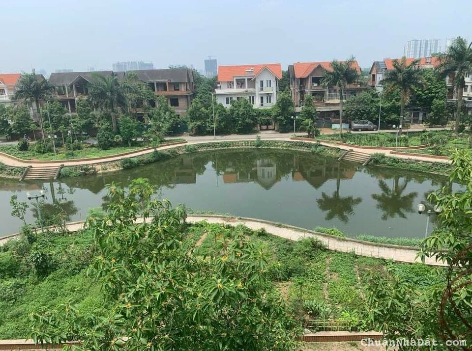 Biệt thự view hồ KĐT Cầu Bươu hàng xóm The Manor 131m2x5T chỉ 16.78 tỷ. LH 0989.62.6116