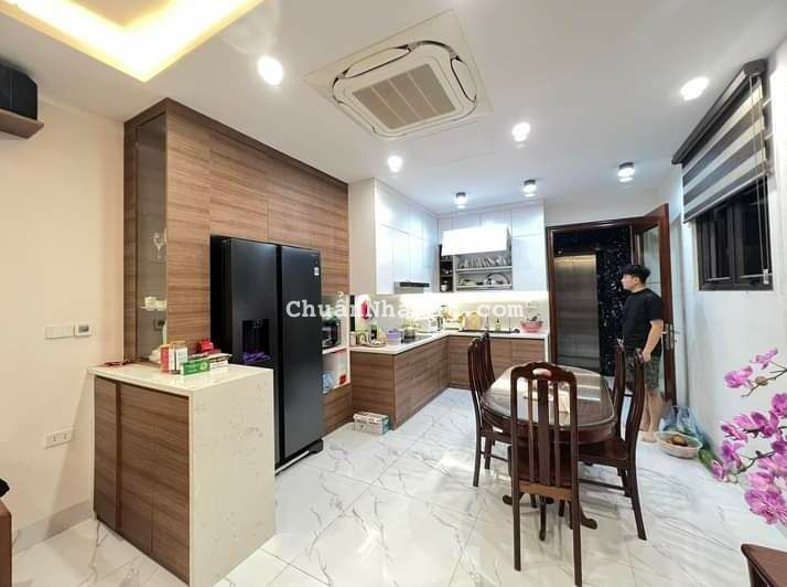 Thua Coin bán Gấp nhà liền kề KĐT Văn Quán gần hồ Văn Quán 70m2 chỉ 12.9 tỷ. LH 0989.62.6116