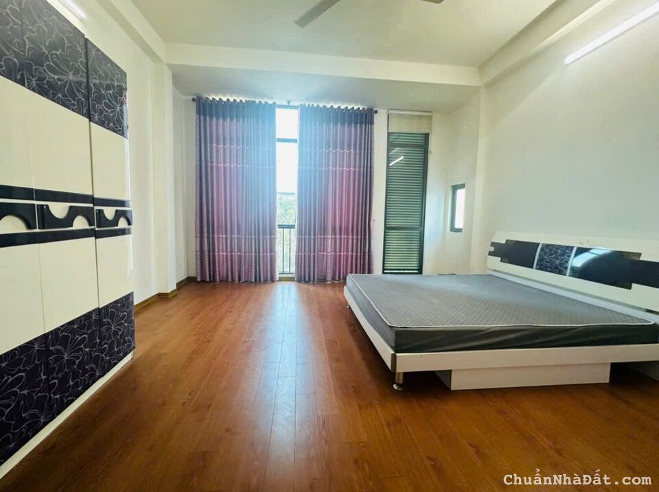 Tôi bán nhà lk TT6 TT7 KĐT Văn Quán mặt đường Nguyễn Sơn Hà 80m2 chỉ 18.8 tỷ. LH 0989.62.6116