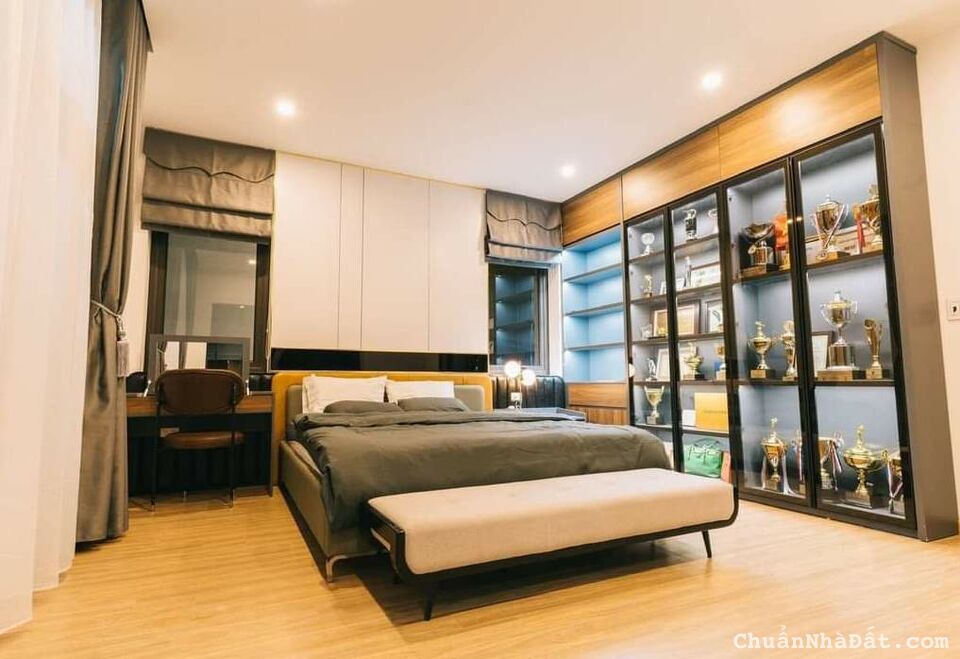 Chị Hà bán gấp Biệt thự E66 KĐT Đại Kim mặt đường đôi Nguyễn Công Thái 186m2 chỉ 34.56tỷ.