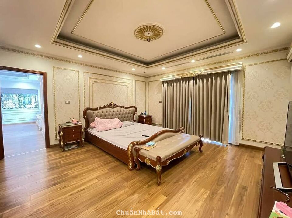 Ngộp bank bán gấp biệt thự KĐT Đặng Xá gần Vinhomes Riverside 250m2 chỉ 19.9 tỷ. LH 0989.62.6116