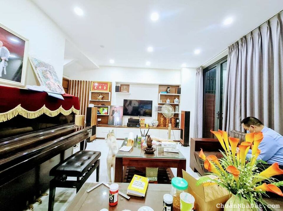 Liền kề Tổng cục 5 mặt phố Yên Xá sầm uất 80m2x4T chỉ 14.89 tỷ. LH 0989.62.6116