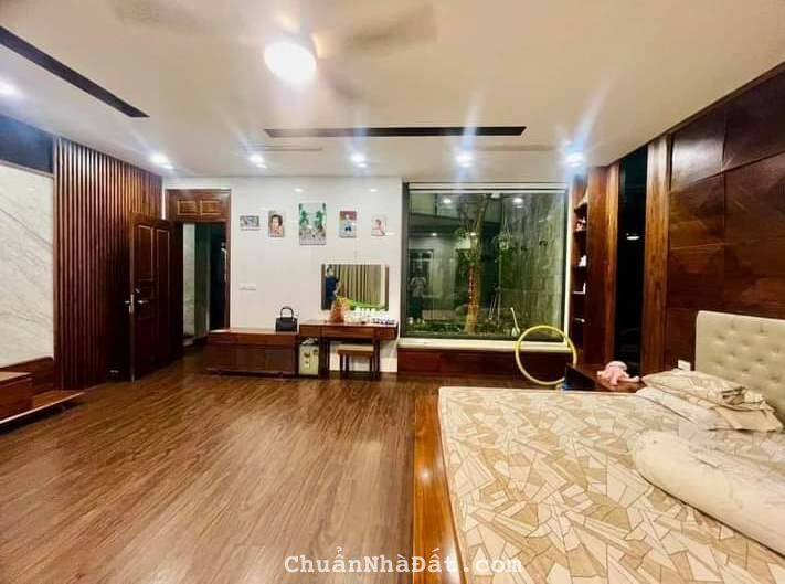 Tôi bán biệt thự 16B Làng việt kiều Châu Âu cạnh công viên 138m2 chỉ 25.9 tỷ. LH 0989.62.6116