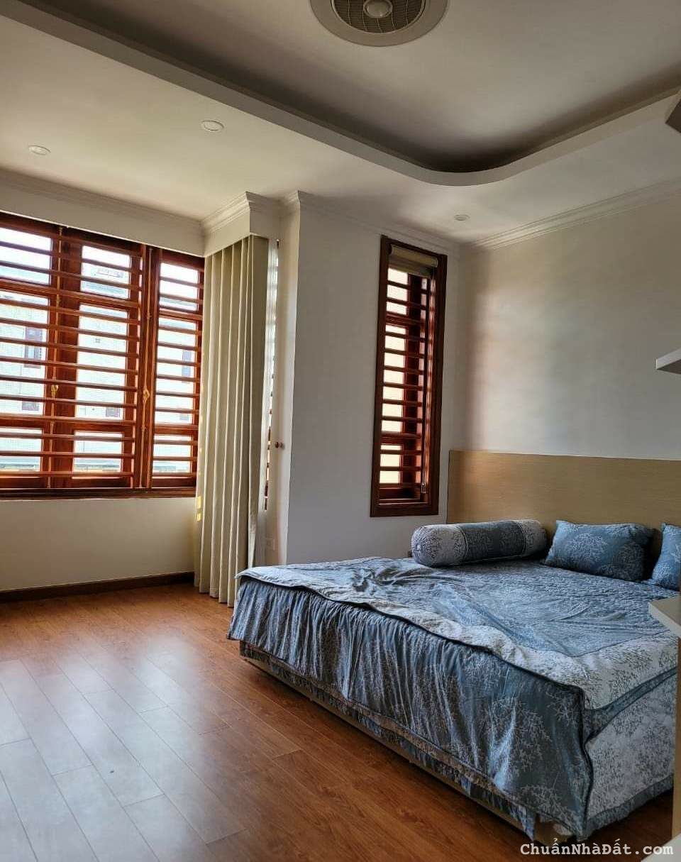 Tôi bán gấp nhà liền kề 6C Làng việt kiều Châu Âu gần siêu thị Coop Mart 90m2 chỉ 16.88 tỷ. 