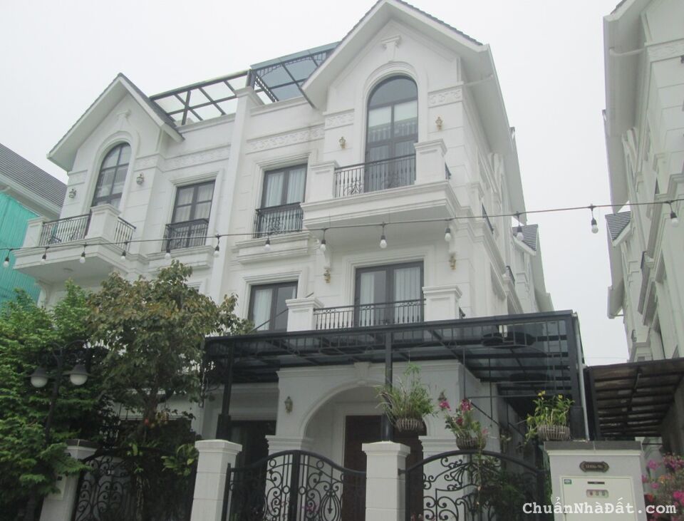 Tôi bán Gấp Biệt thự đảo Vip Ngọc Trai cạnh Biển Hồ Ngọc Trai 170m2 chỉ 33.33 tỷ. LH 0989.62.6116