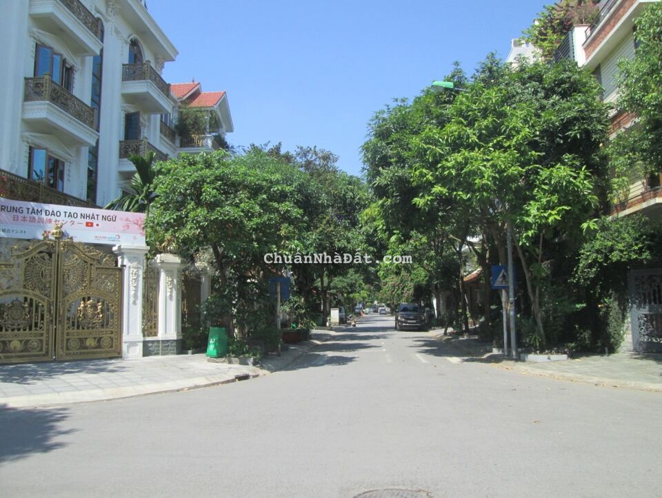 Hiếm! Biệt thự View hồ KĐT Xuân Phương Garden gần KĐT Mỹ Đình 230m2 chỉ 34.68 tỷ. LH 0989.62.6116 Hiếm! Biệt thự View hồ KĐT Xuân Phương Garden gần KĐT Mỹ Đình 230m2 chỉ 34.68 tỷ. LH 0989.62.6116