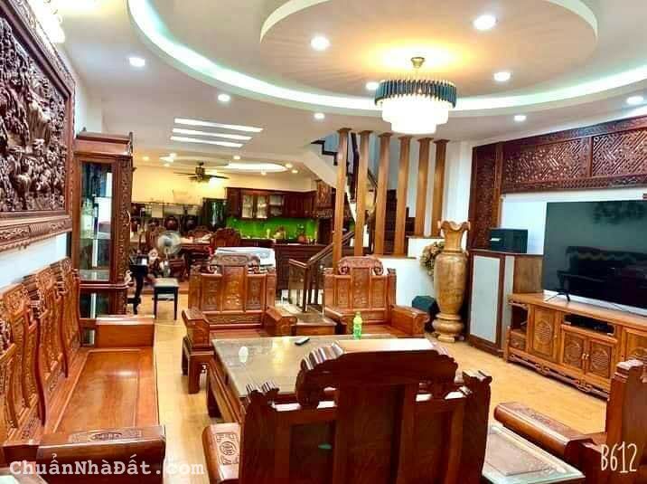 Tôi bán nhà mặt phố Ngọc Trì sầm uất gần siêu thị AEON Mall 92m2 chỉ 21.68 tỷ. LH 0989.62.6116