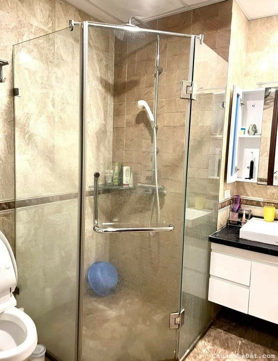 Tôi bán nhà Mặt phố Vạn Phúc sầm uất gần Him Lam Vạn Phúc 56m2 chỉ 14.38 tỷ. LH 0989.62.6116