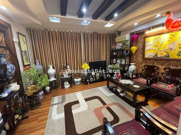 Thua lỗ CK bán Gấp nhà mặt phố Xã Đàn sầm uất 52m2 chỉ 12.3 tỷ. LH 0989.62.6116