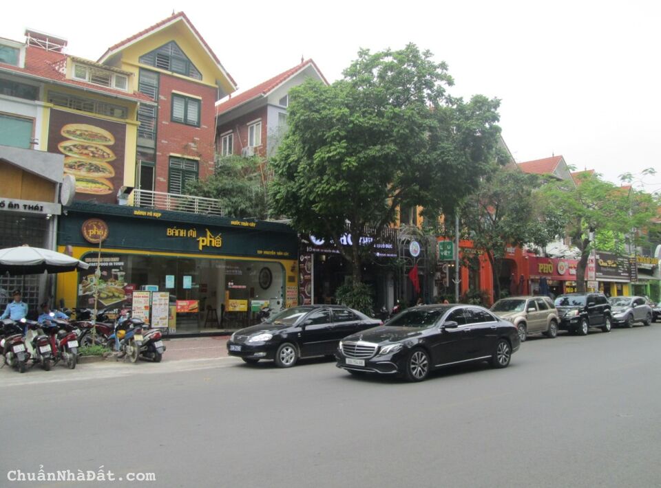 CỰC Hiếm! Mặt phố Nguyễn Văn Lộc sầm uất gần phố Trần Phú, 2 mặt đường 90m2 chỉ 35.9 tỷ. CỰC Hiếm! Mặt phố Nguyễn Văn Lộc sầm uất gần phố Trần Phú, 2 mặt đường 90m2 chỉ 35.9 tỷ.