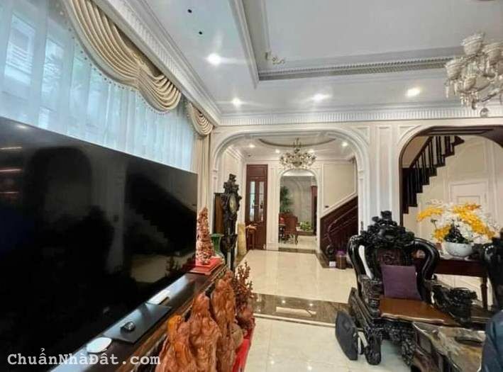 Tôi bán nhà mặt phố Phố Trạm sầm uất gần AEON Mall Long Biên 86m2 chỉ 19 tỷ. LH 0989.62.6116 Tôi bán nhà mặt phố Phố Trạm sầm uất gần AEON Mall Long Biên 86m2 chỉ 19 tỷ. LH 0989.62.6116