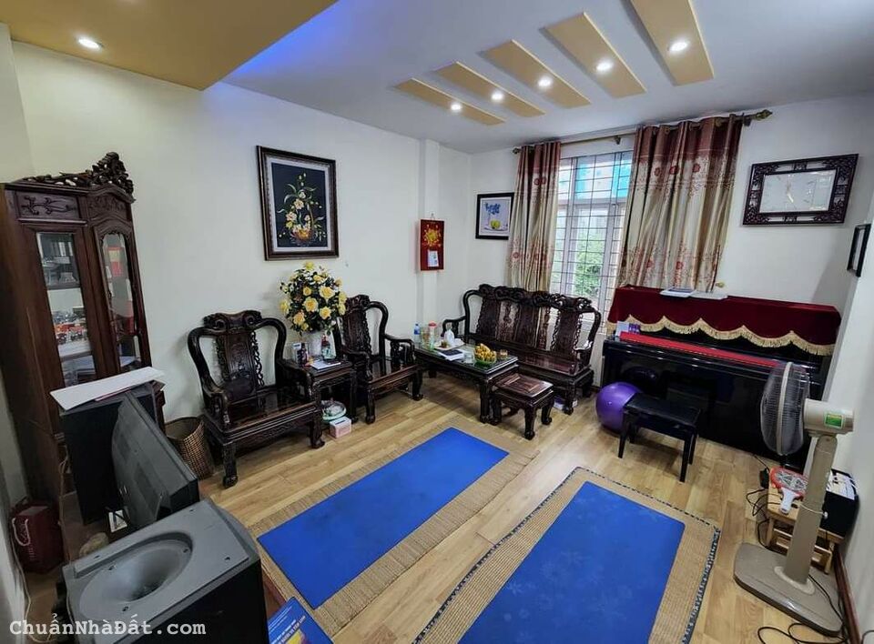 Mặt phố Thụy Khuê sầm uất gần tòa Sun Grand City, 2 mặt đường 38m2 chỉ 8.88 tỷ. LH 0989.62.6116 Mặt phố Thụy Khuê sầm uất gần tòa Sun Grand City, 2 mặt đường 38m2 chỉ 8.88 tỷ. LH 0989.62.6116