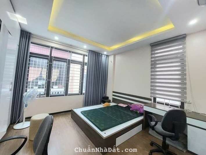 Tôi bán nhà mặt phố Tô Hiệu sầm uất gần chợ Hà Đông 55m2 chỉ 16.38 tỷ. LH 0989.62.6116