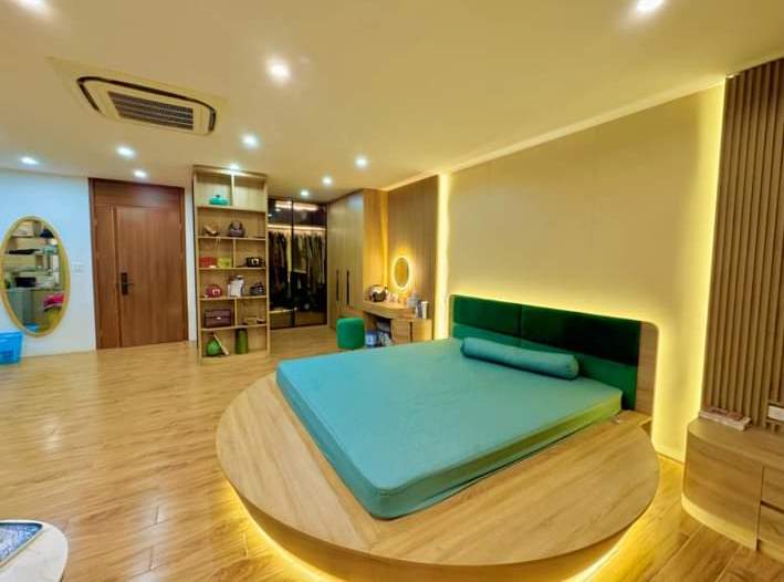 Nợ Bank bán gấp nhà mặt phố Đàm Quang Trung sầm uất gần AEON Mall Long Biên 110m2 chỉ 24.89 tỷ.