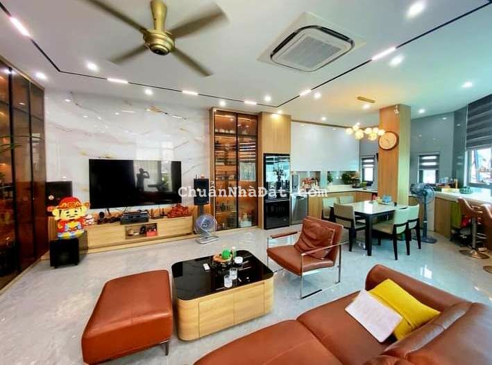 Nợ Bank bán gấp nhà mặt phố Đàm Quang Trung sầm uất gần AEON Mall Long Biên 110m2 chỉ 24.89 tỷ.