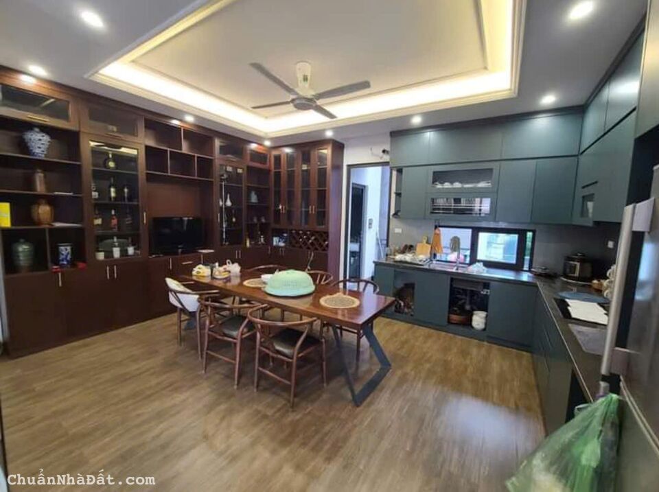 Tôi bán nhà mặt phố Định Công Thượng sầm uất gần Cầu Lủ 45m2 chỉ 10.68 tỷ. LH 0989.62.6116 Tôi bán nhà mặt phố Định Công Thượng sầm uất gần Cầu Lủ 45m2 chỉ 10.68 tỷ. LH 0989.62.6116