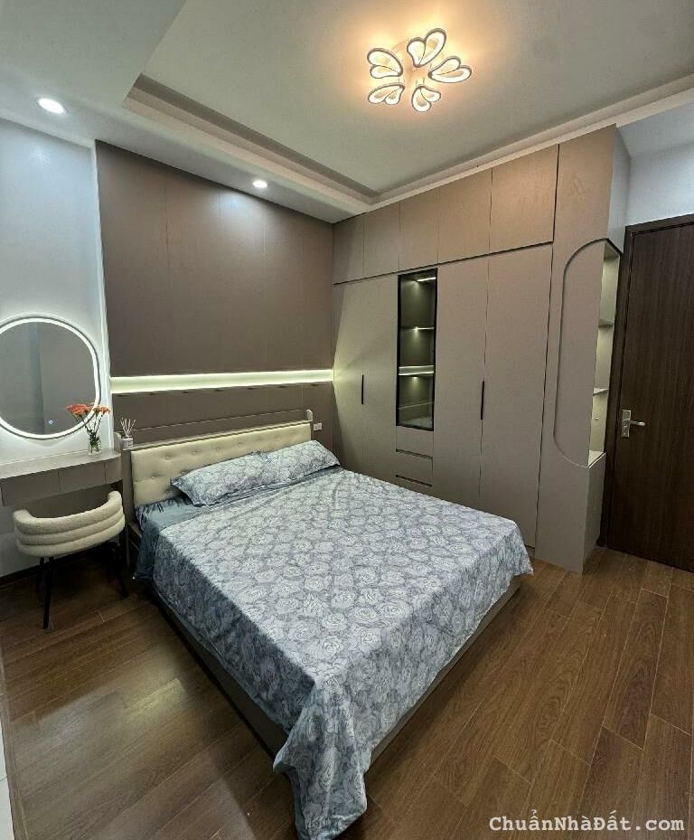 Thua bóng bán Gấp nhà liền kề khu dịch vụ Vạn Phúc gần Him Lam Vạn Phúc 50m2 chỉ 10.38 tỷ.