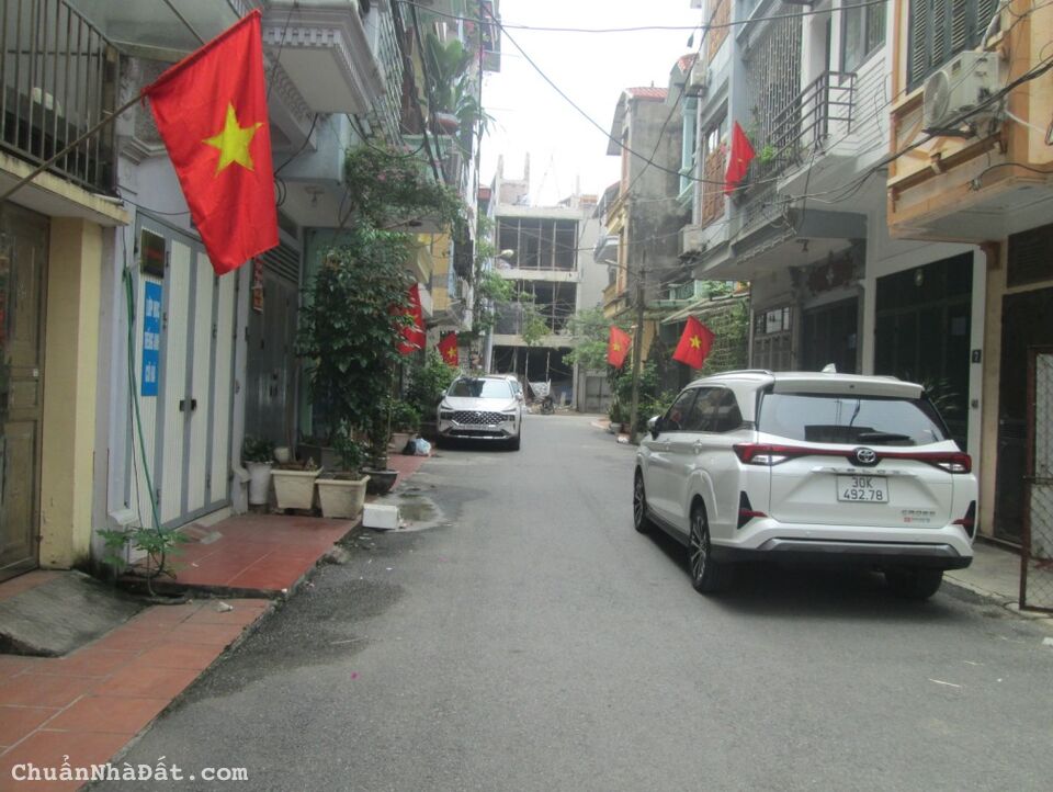 Tôi bán đất đấu giá Kiến Hưng Hà Cầu gần trường cấp 2 Lê Lợi 72m2 chỉ 11.28 tỷ. LH 0989.62.6116 Tôi bán đất đấu giá Kiến Hưng Hà Cầu gần trường cấp 2 Lê Lợi 72m2 chỉ 11.28 tỷ. LH 0989.62.6116