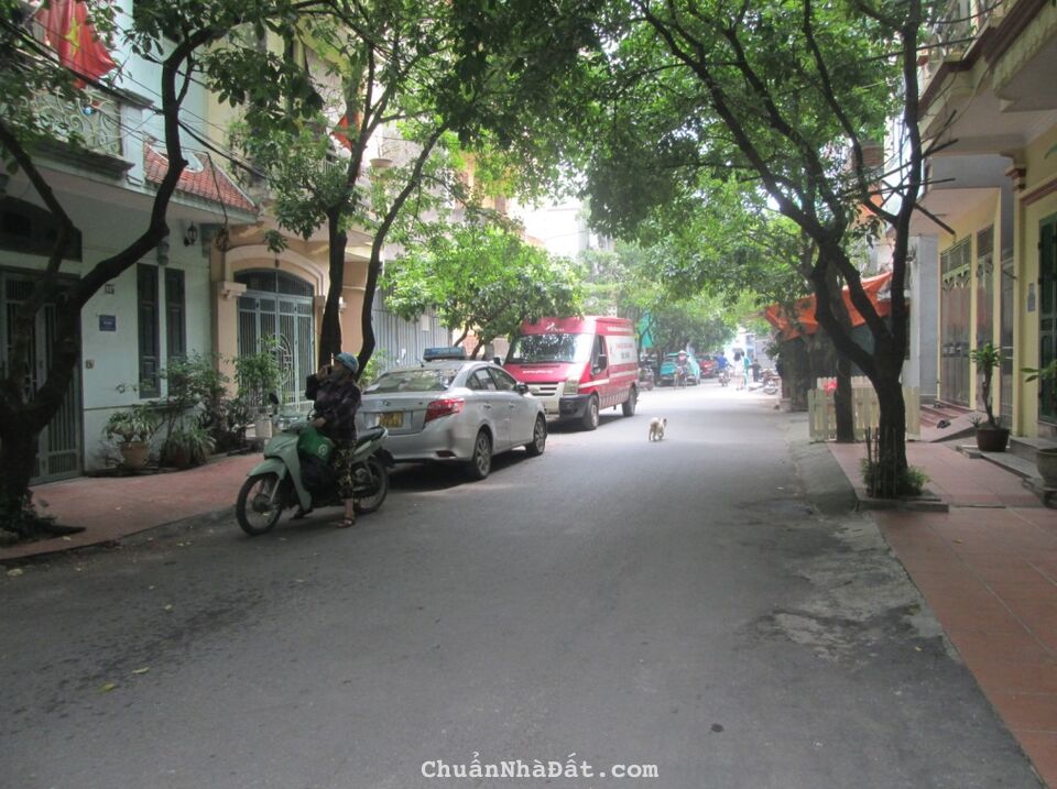 Tôi bán đất đấu giá Kiến Hưng Hà Cầu gần trường cấp 2 Lê Lợi 72m2 chỉ 11.28 tỷ. LH 0989.62.6116 Tôi bán đất đấu giá Kiến Hưng Hà Cầu gần trường cấp 2 Lê Lợi 72m2 chỉ 11.28 tỷ. LH 0989.62.6116