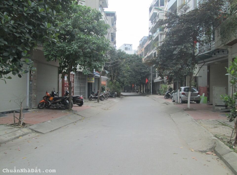 Vỡ nợ bán Gấp đất dịch vụ Vạn Phúc gần Him Lam Vạn Phúc 48m2 chỉ 5.59 tỷ. LH 0989.62.6116