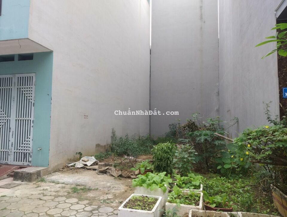 Tôi bán đất DV Vạn Phúc cạnh Him Lam Vạn Phúc, Mt 5m, 50m2 chỉ 7.48 tỷ. LH 0989.62.6116