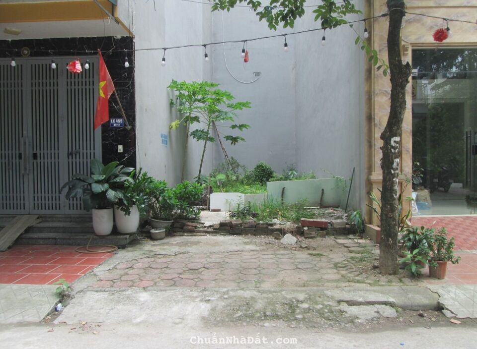 1 lô Duy nhất đất chia lô ô tô tránh khu giãn dân Văn Quán ngõ 241 Chiến Thắng 40m2 chỉ 8.68 tỷ.