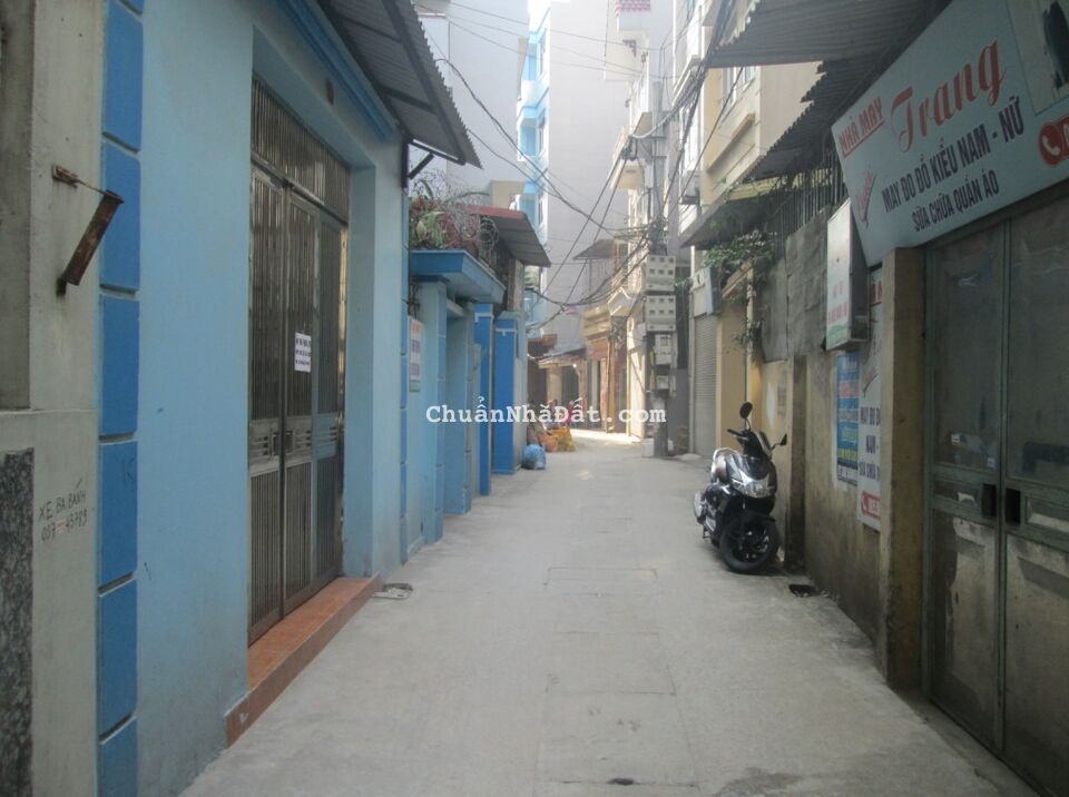 NHỈNH 2 tỷ, 33m2 đất mặt ngõ 750 Kim Giang cạnh KĐT Linh Đàm, taxi đỗ cửa. LH 0989.62.6116 NHỈNH 2 tỷ, 33m2 đất mặt ngõ 750 Kim Giang cạnh KĐT Linh Đàm, taxi đỗ cửa. LH 0989.62.6116