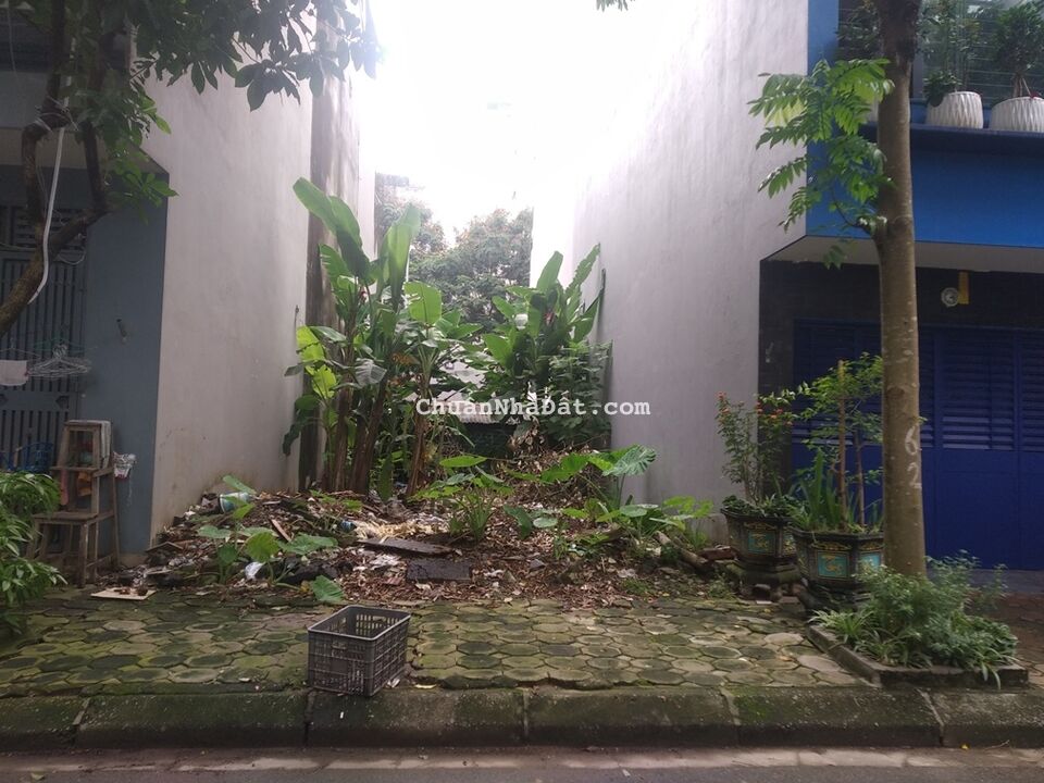 Tôi bán đất DV Hòa Bình khu C Yên Nghĩa gần ĐH Phenikaa 56m2 chỉ 5.28 tỷ. LH 0989.62.6116 Tôi bán đất DV Hòa Bình khu C Yên Nghĩa gần ĐH Phenikaa 56m2 chỉ 5.28 tỷ. LH 0989.62.6116