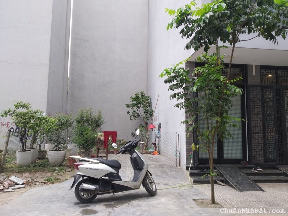 Tôi bán đất Dọc Bún, Cây Quýt gần khu Vạn Phúc 50m2 chỉ 5.555 tỷ. LH 0989.62.6116