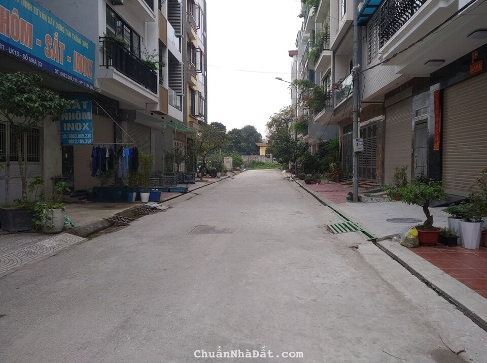 Tôi bán đất Dọc Bún, Cây Quýt gần khu Vạn Phúc 50m2 chỉ 5.555 tỷ. LH 0989.62.6116