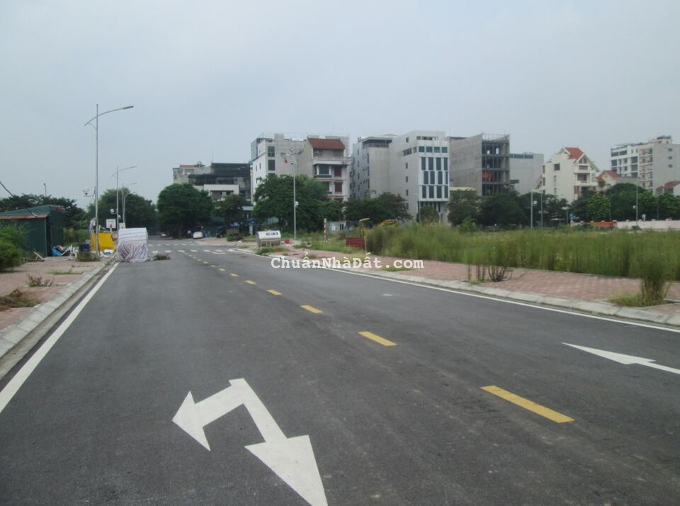 Tôi bán gấp Đất đấu giá Phúc Diễn gần đường Cầu Diễn 205m2 chỉ 16.88 tỷ. LH 0989.62.6116 Tôi bán gấp Đất đấu giá Phúc Diễn gần đường Cầu Diễn 205m2 chỉ 16.88 tỷ. LH 0989.62.6116