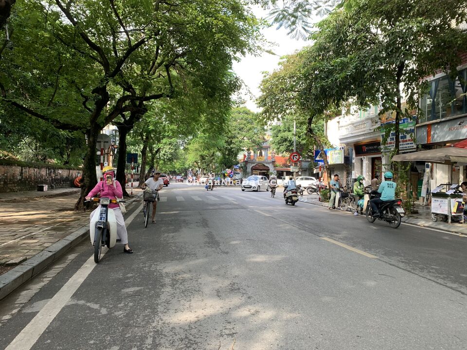 Bán tòa nhà MP Văn Miếu 110m2 x 6 tầng, thang máy Bán tòa nhà MP Văn Miếu 110m2 x 6 tầng, thang máy