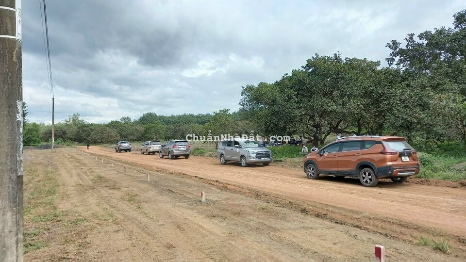 Đất nền cạnh KCN Becamex 6300ha, tiện ích xung quanh đầy đủ, giá F0. Đất nền cạnh KCN Becamex 6300ha, tiện ích xung quanh đầy đủ, giá F0.