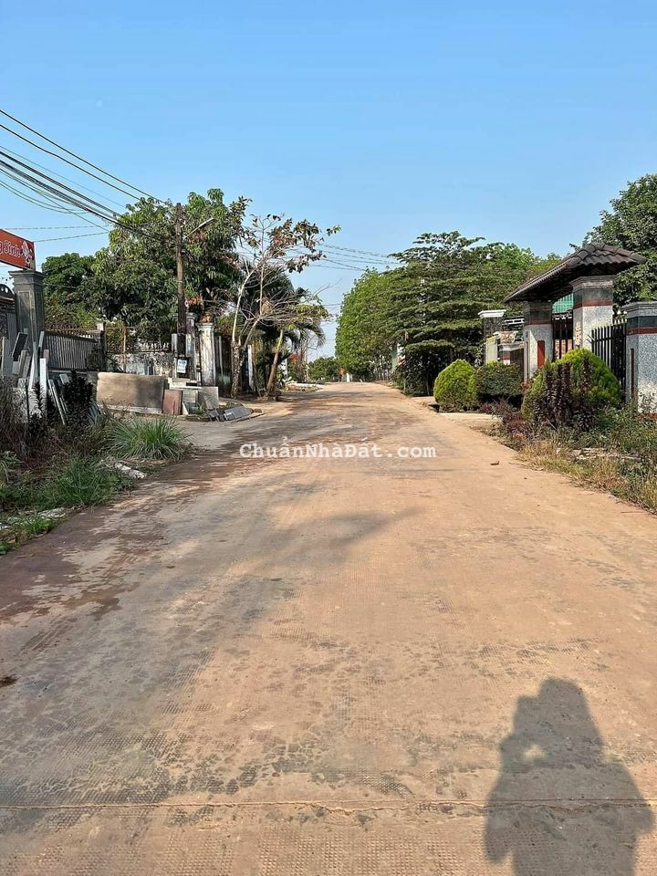 Cần bán 250m2 Đất KP2 - Thị xã Chơn Thành - Gía công chứng 375tr.