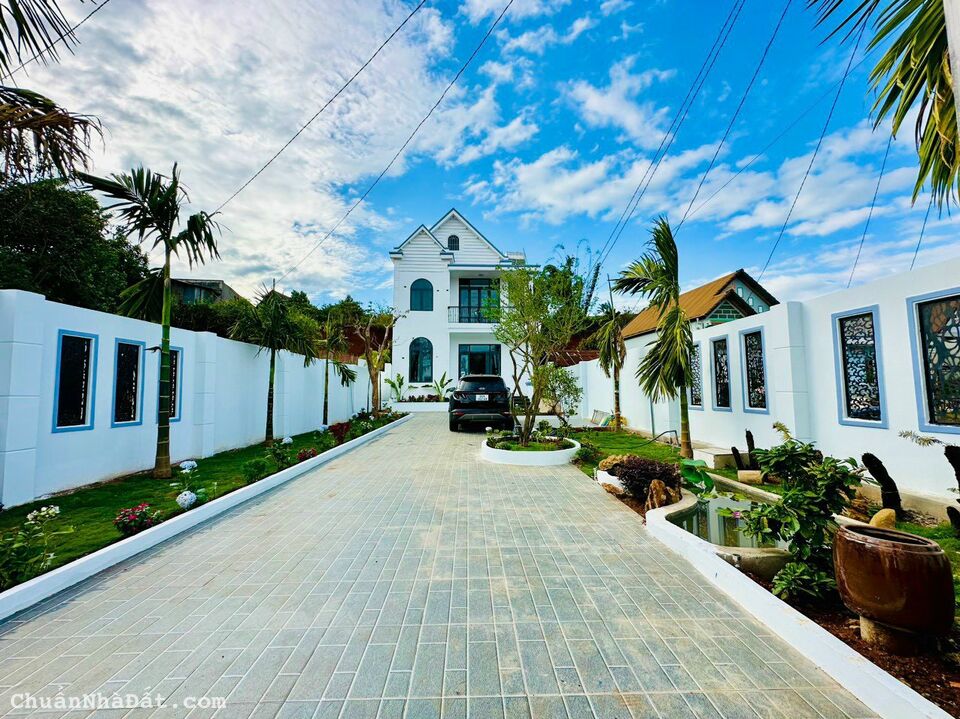 Bán Biệt Thự Mặt Tiền Đường Quốc Lộ 20, Xã Đinh Trang Hoà, Huyện Di Linh, Lâm Đồng 