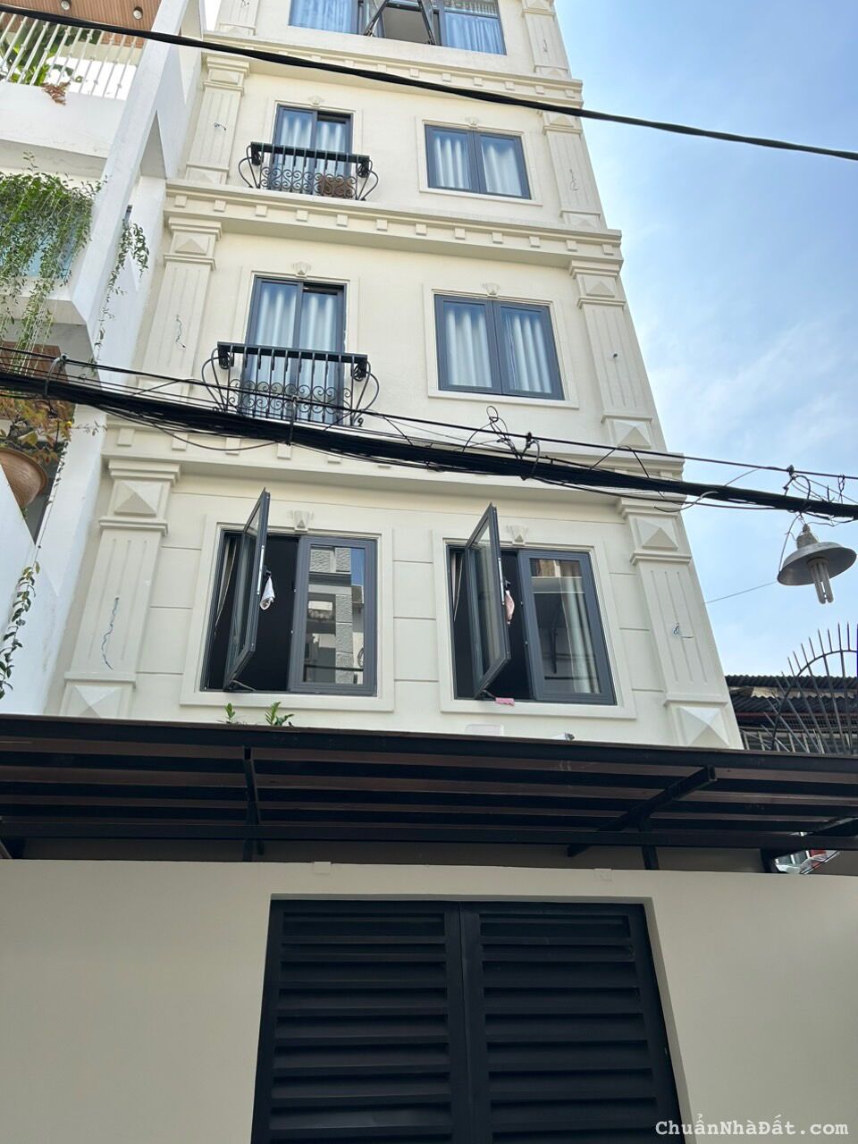 Bán Căn Hộ Dịch Vụ Đường Nguyễn Trọng Tuyển, Phường 08, Quận Phú Nhuận, Hồ chí minh 