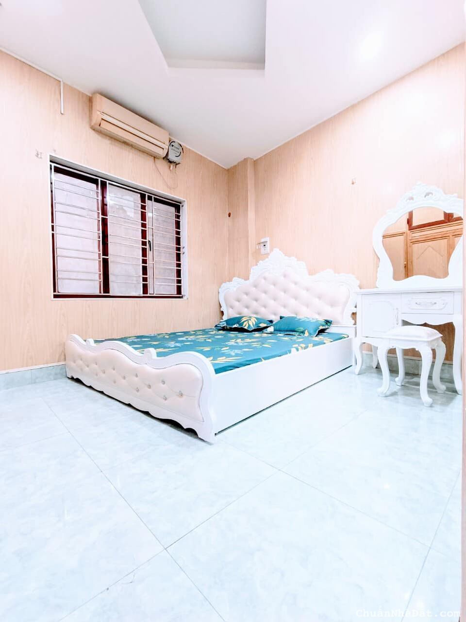 Bán nhà phố Hưng Phúc 31m2, 4 tầng, mt 4m, giá 2.5 tỷ, SĐCC, gần PHỐ, Ô TÔ, TẶNG NỘI THẤT.