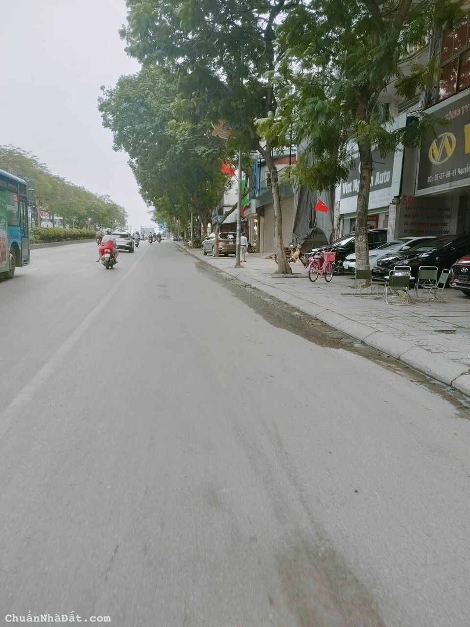 Bán đất 74m2, oto 7 chỗ, cách Nguyễn Văn Cừ 30m, 6.5 tỷ