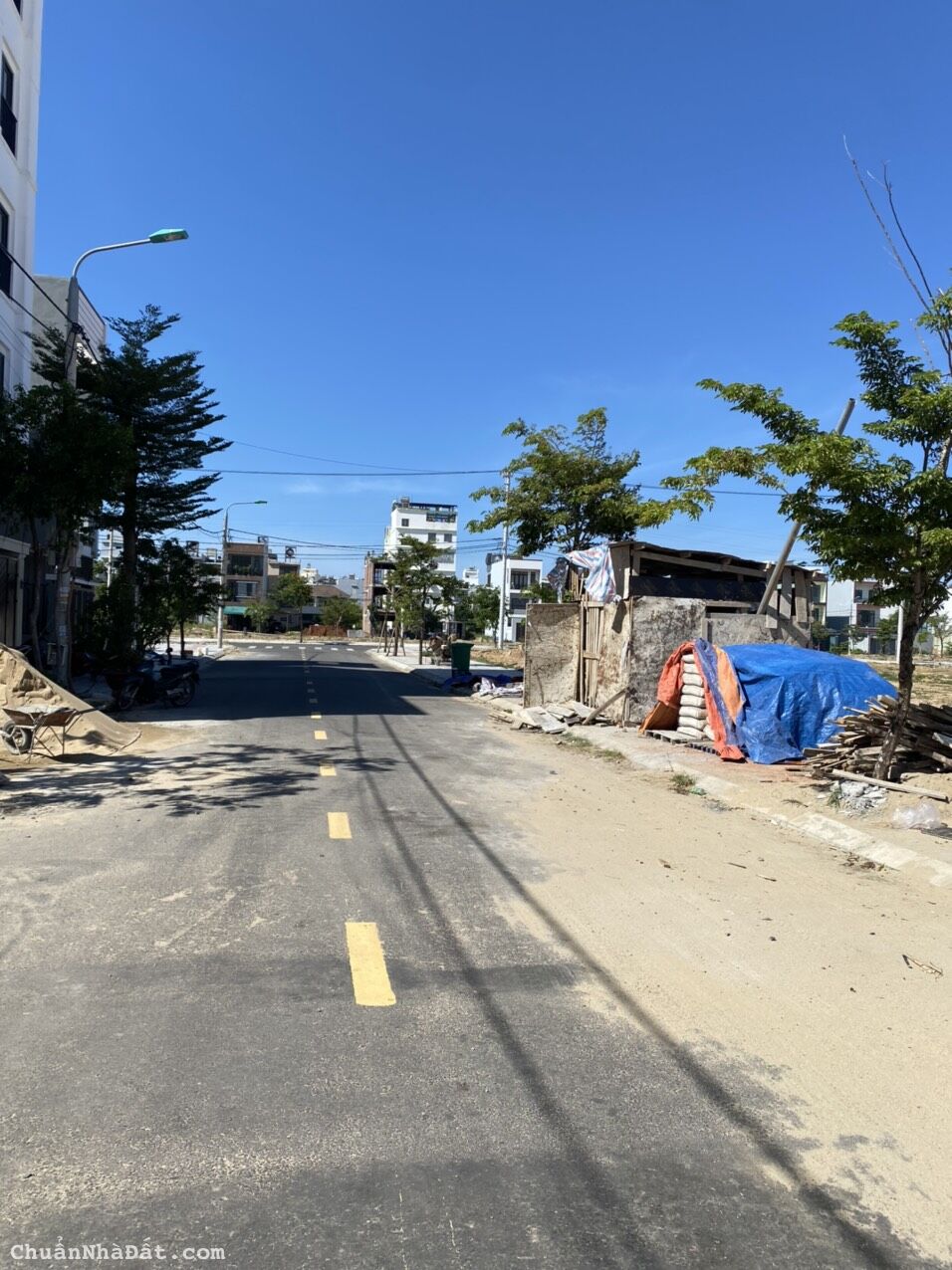 Bán lô đất đường 7m5 sát siêu thị Metro Đà Nẵng giá 4,216 tỷ. Bán lô đất đường 7m5 sát siêu thị Metro Đà Nẵng giá 4,216 tỷ.