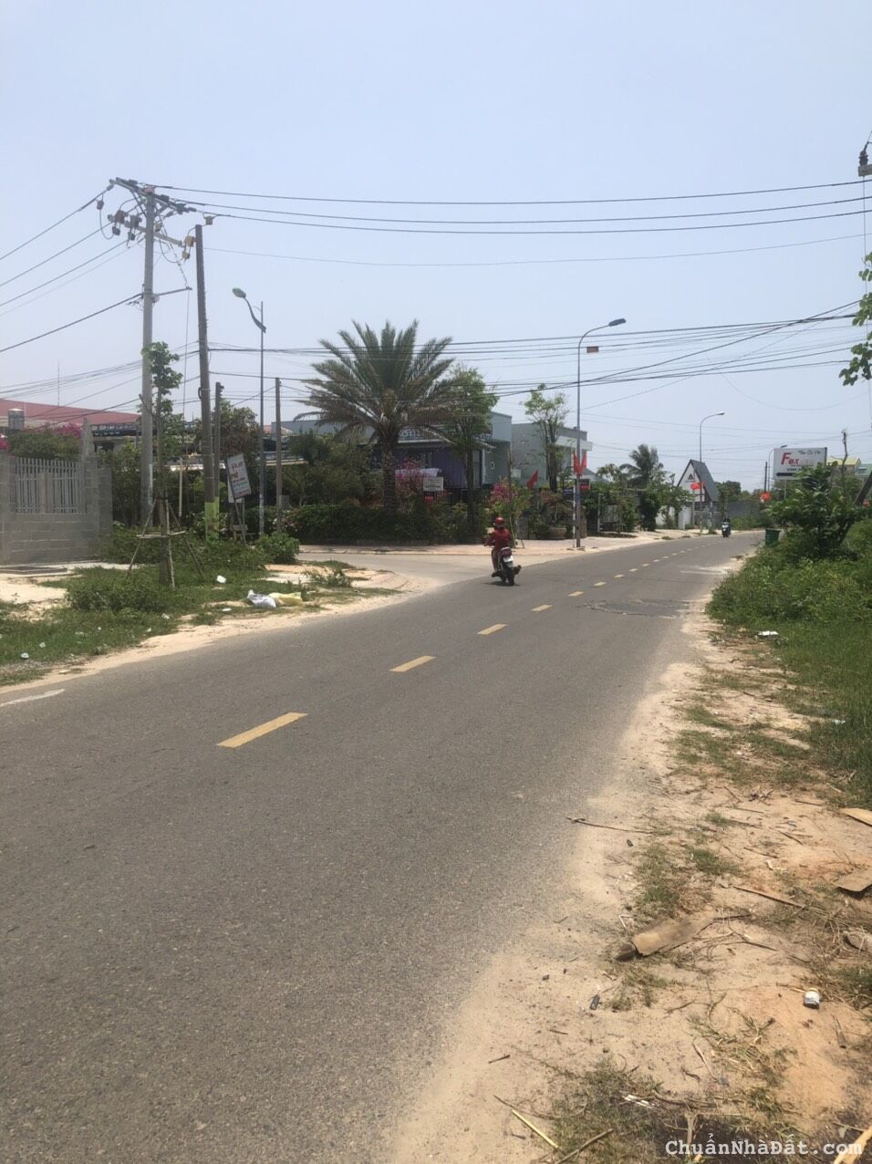 Bán 20x65m, có 100m ONT, CMT8, Bình Tân,TX LaGi sát biển Bán 20x65m, có 100m ONT, CMT8, Bình Tân,TX LaGi sát biển